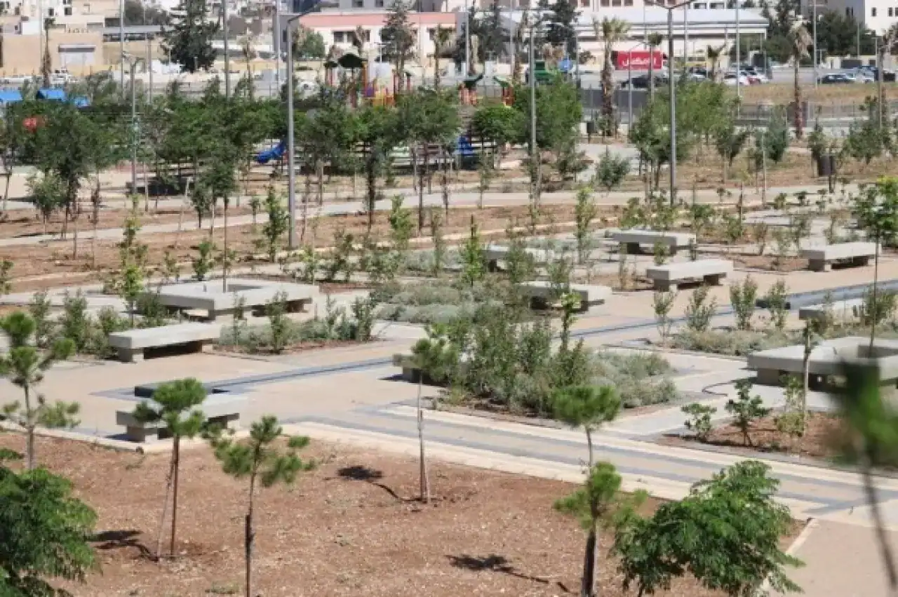 أمانة عمان تفعّل نظامًا جديدًا لمكافحة التخريب في الحدائق والمرافق العامة