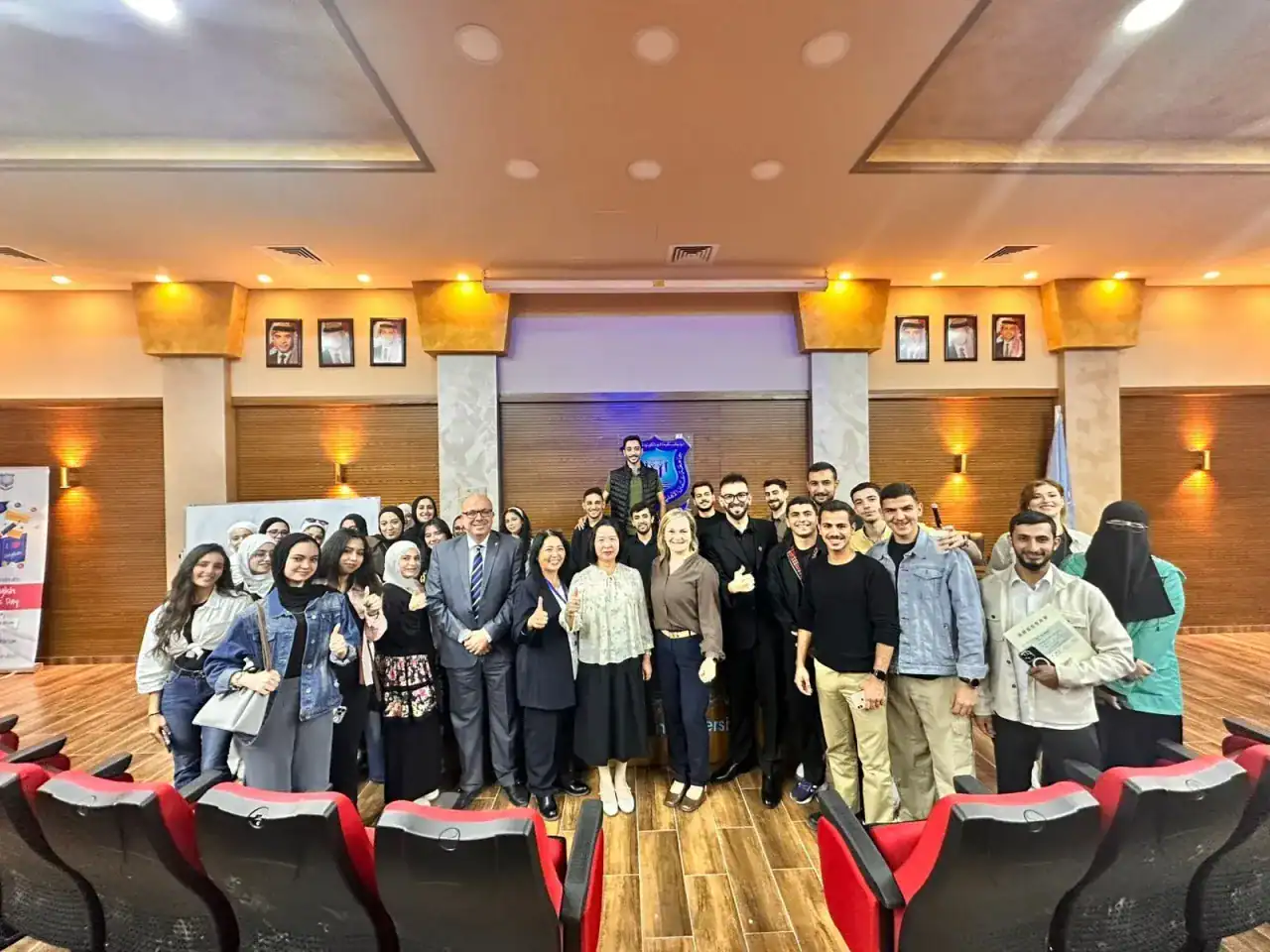 ندوة في جامعة عمان الأهلية حول المنح والفرص والفعاليات الثقافية بالصين