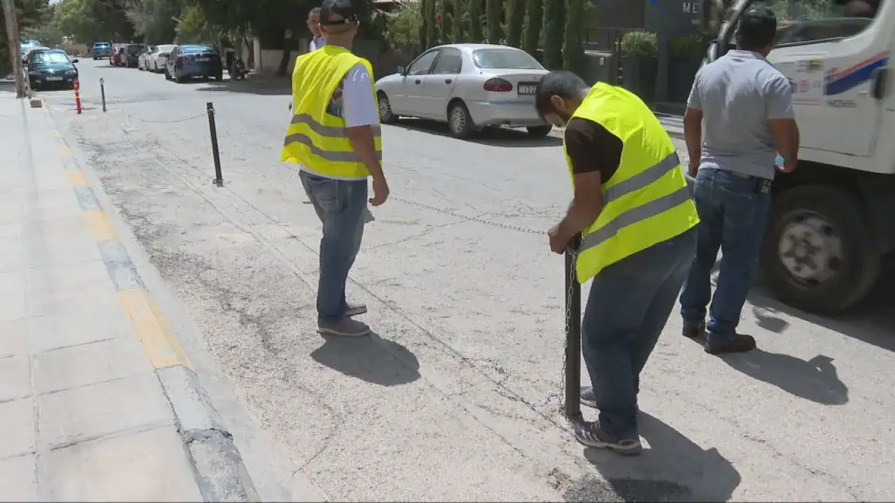 أمانة عمان تزيل أكثر من 10,400 عائق لتحسين الانسيابية المرورية في العاصمة