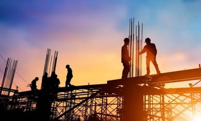 تجاوزات بالملايين: 5 مخالفات كبرى في مشروع إنشاء مدرسة حكومية بعمان