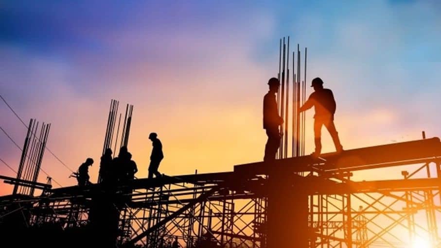 تجاوزات بالملايين: 5 مخالفات كبرى في مشروع إنشاء مدرسة حكومية بعمان
