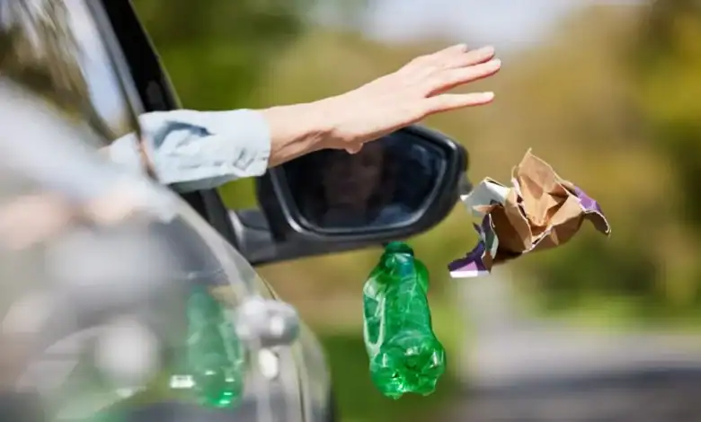 مسؤولون ومحافظون: لا تهاون في تطبيق عقوبات "رمي النفايات" ضمن الخطة الوطنية