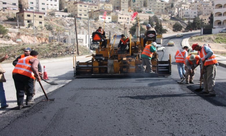 أمانة عمان تنجز تعبيد 2.8 مليون متر مربع من طرق العاصمة