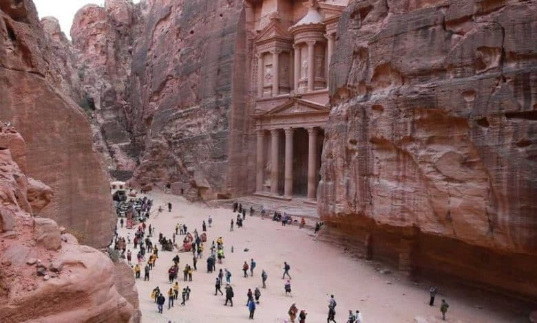 انتعاش السياحة في الأردن: الزوار الأوروبيون يسجلون ارتفاعاً بنسبة 42%