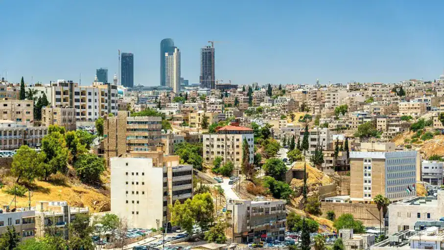 أجواء باردة وتحذيرات من الصقيع والضباب تزامناً مع درجات حرارة متدنية