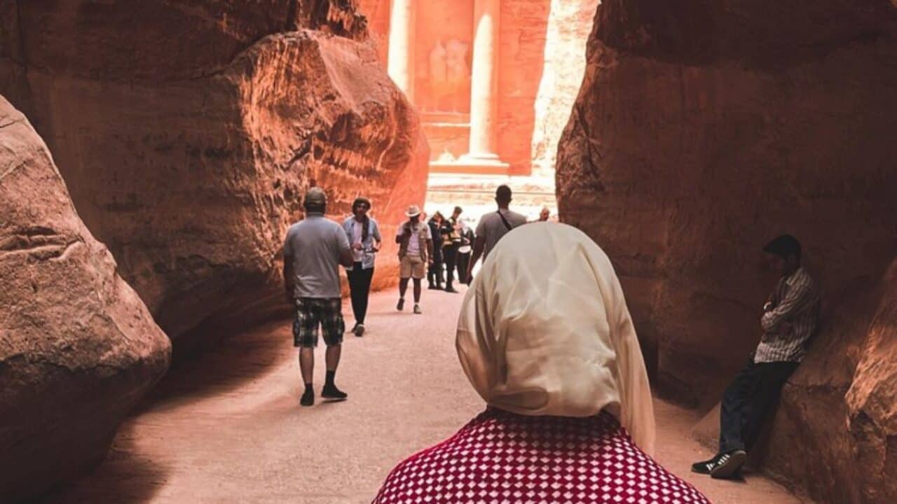 إقبال لافت على برنامج «أردننا جنة»: 161 ألف سائح محلي في عام 2025