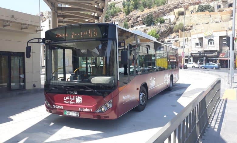 مجلس الوزراء يُقر المرحلة الثانية لتطوير النقل بين المحافظات وعمّان