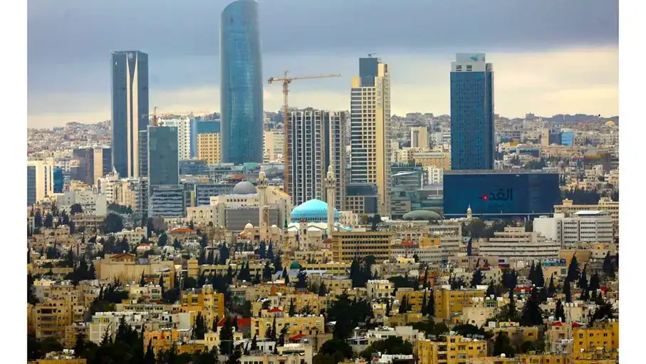 بلدية عمّان: إغلاق جزئي للطرق وتحويلات مرورية في منطقة الطريق اليوم