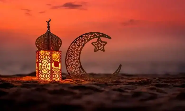 سلوك الصائم: أهمية التحلي بالأخلاق وضبط النفس في رمضان