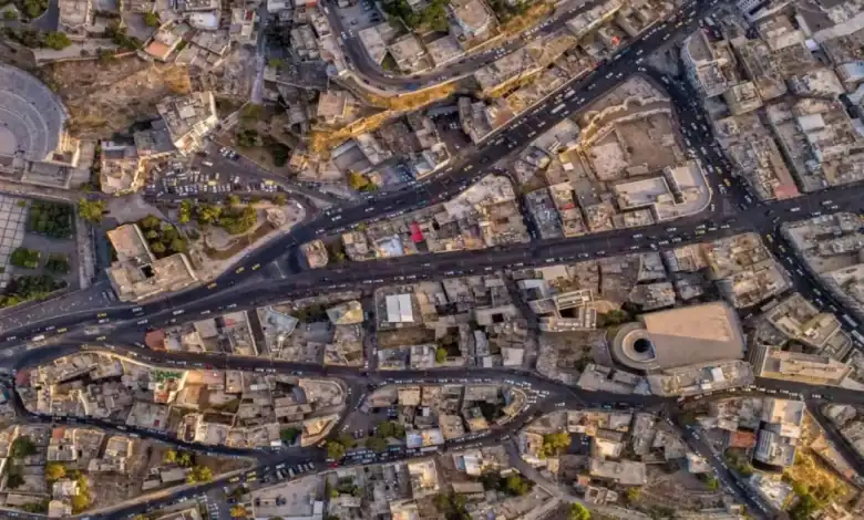 مشاريع المواقف الذكية وتطورات البنية التحتية في عمّان