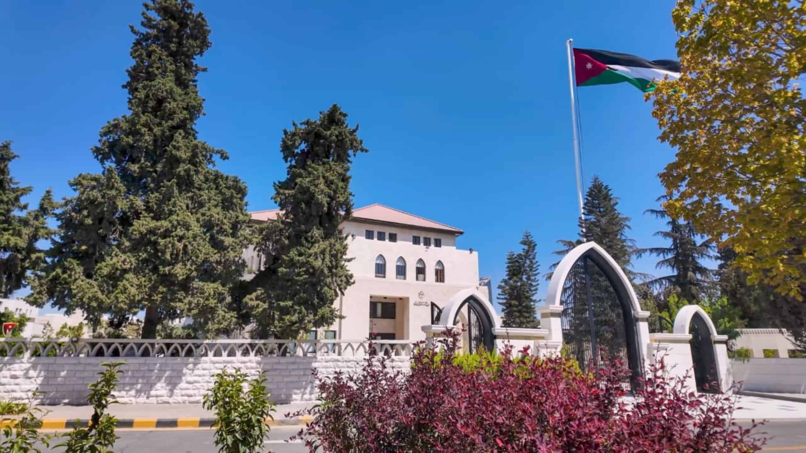 إعلان حكومي: تحديد مواعيد إجازتي الاستقلال والأضحى في الأردن