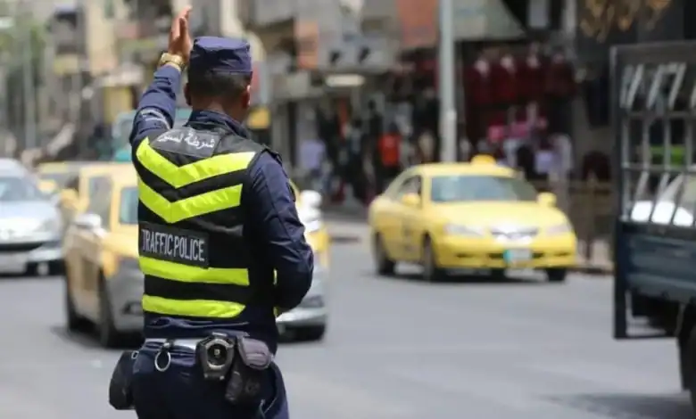 عمل بطولي: شرطي مرور ينقذ شابة من الموت المحقق في عمّان
