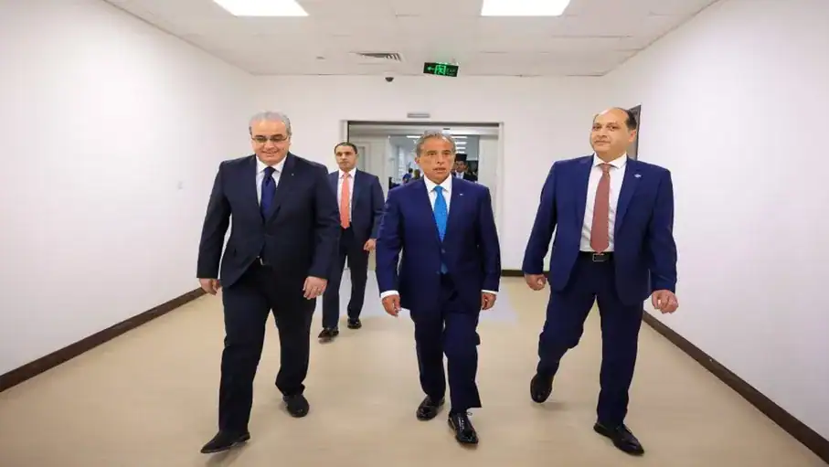 رئيس الوزراء: تشغيل مستشفى عمان الميداني يعزز المنظومة الصحية