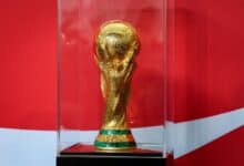 لماذا تحصل المنتخبات الفائزة بكأس العالم على نسخة مقلدة؟