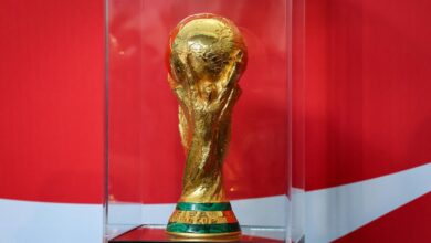 لماذا تحصل المنتخبات الفائزة بكأس العالم على نسخة مقلدة؟