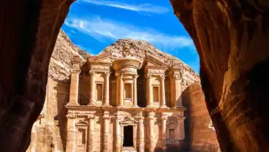 11 قراراً من مجلس الوزراء لدعم القطاع السياحي في إقليم البترا
