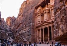 تحويلات العاملين وعائدات السياحة في الأردن خلال 2026