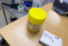 إغلاق عيادة تجميل غير مرخصة داخل نادٍ رياضي في عمّان