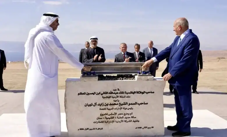 الملك وولي عهد أبوظبي يشهدان وضع حجر أساس سكة حديد العقبة - الشيدية - معان