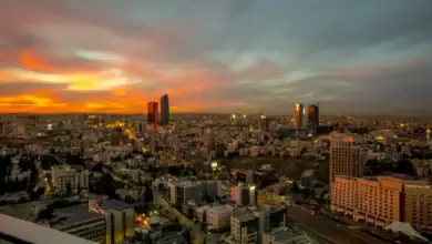 خطط أمانة عمّان لتطوير إدارة المرور ودراسة فرض رسوم على بعض الشوارع