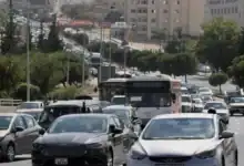 ازدحام مروري على أحد الطرق الرئيسية في العاصمة الأردنية عمّان