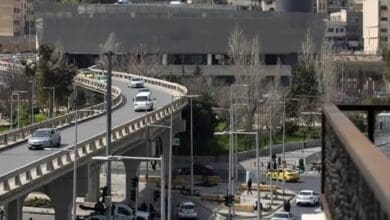 النقل البري تطلق مساري صويلح–معان والطفيلة–عين الباشا 2 حافلة نقل عام تابعة لهيئة تنظيم النقل البري على أحد المسارات الجديدة بين المحافظات