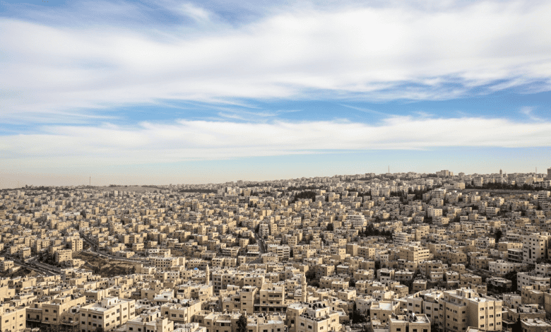 الجمعة: أجواء معتدلة مع غيوم عالية وغبار في البادية