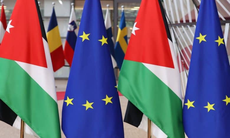 نقابة الصيادلة منفتحون على حل أزمة التعاقد مع الكنام